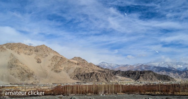 As we left Rumbak and started approaching Leh. Do notice how the landscape keeps varying! 